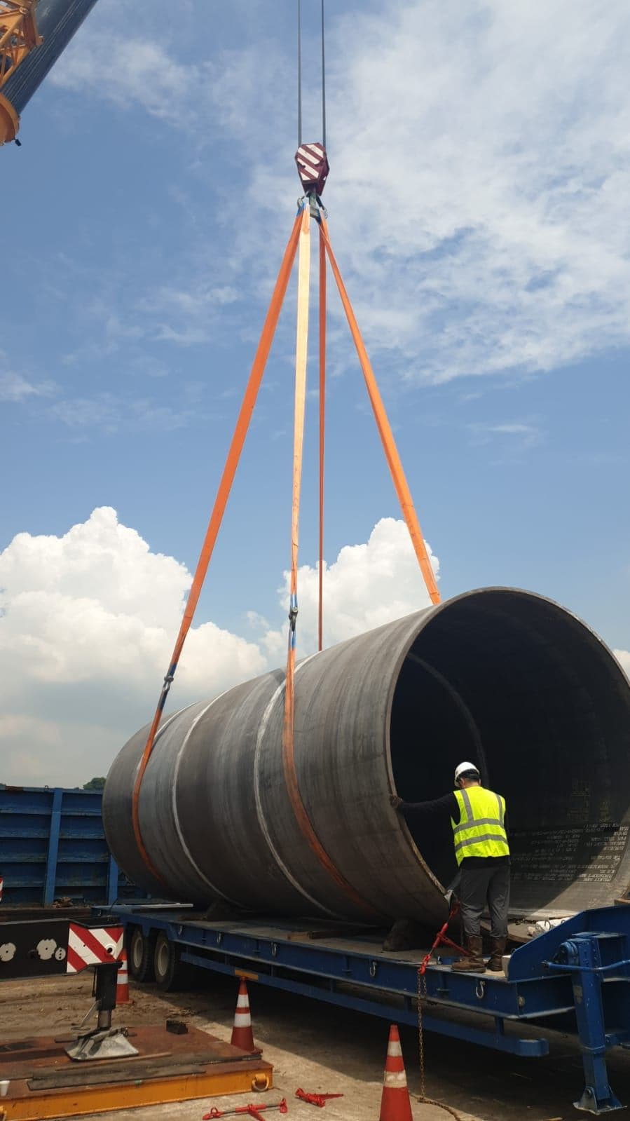 DOOR TO DOOR BIG PIPE BATAM - SINGAPORE