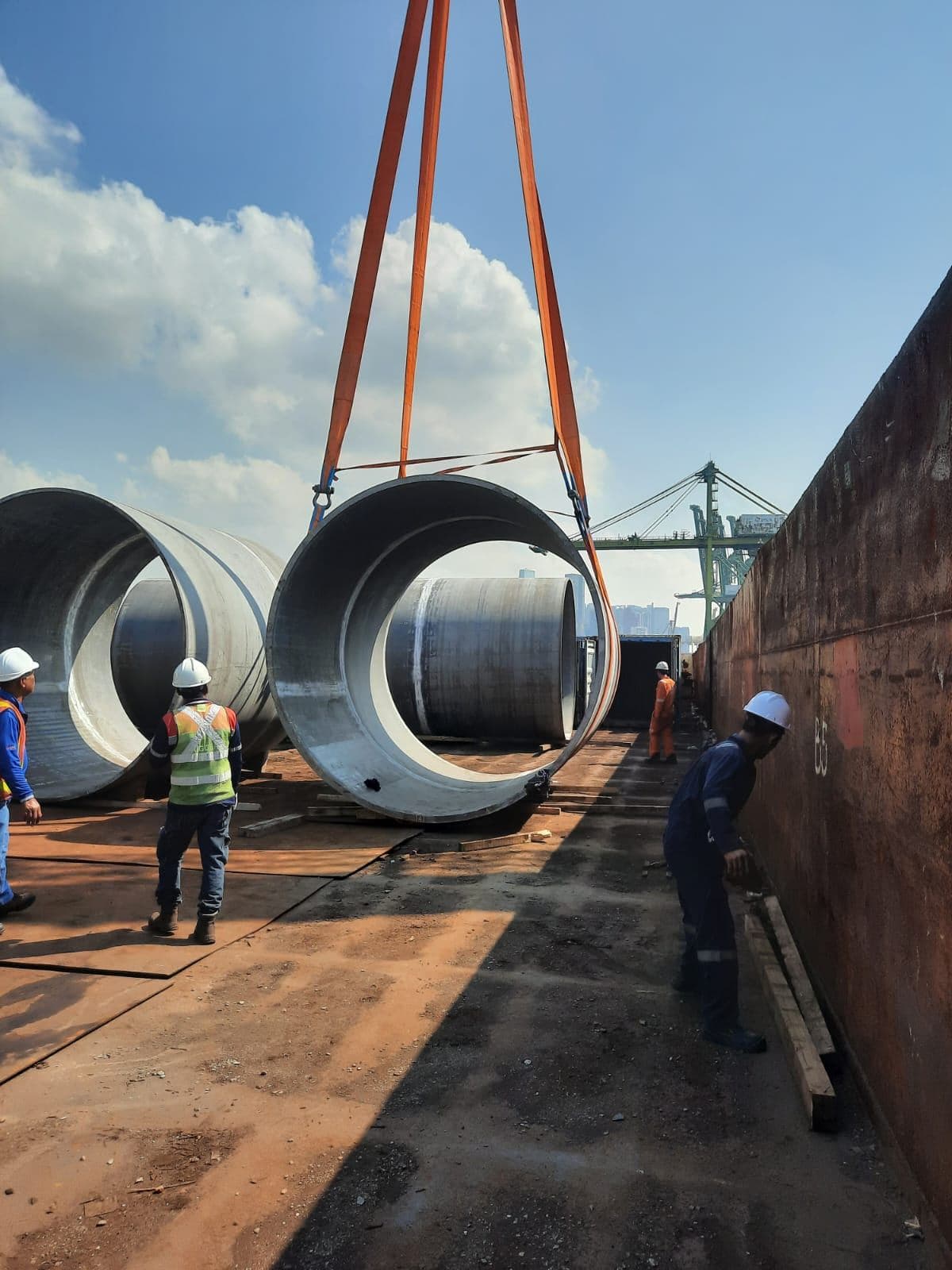 DOOR TO DOOR BIG PIPE BATAM - SINGAPORE